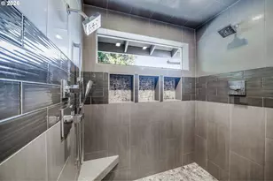 673 Shoreline Way, Eugene, OR 97401 - Photo 23