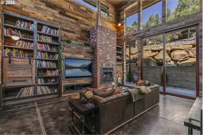 19476 SW Century Dr, Bend, OR 97702 - Photo 7