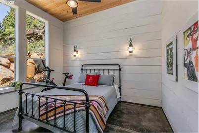 19476 SW Century Dr, Bend, OR 97702 - Photo 27