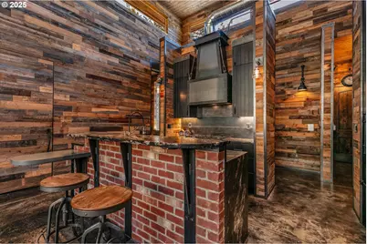 19476 SW Century Dr, Bend, OR 97702 - Photo 13