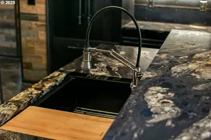 19476 SW Century Dr, Bend, OR 97702 - Photo 15