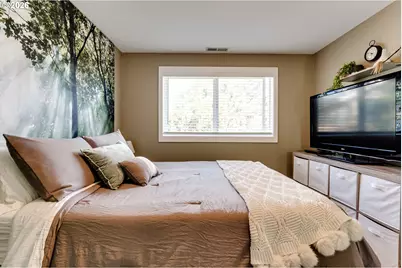 798 Prescott Ln, Springfield, OR 97477 - Photo 27