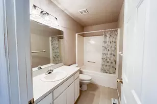 1325 Independence Ave, Woodburn, OR 97071 - Photo 11