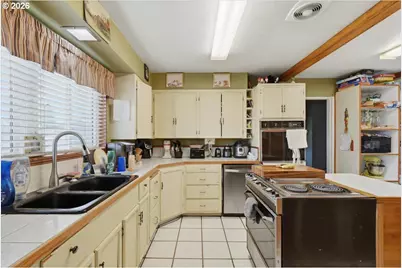 3287 Olive Way, Longview, WA 98632 - Photo 7