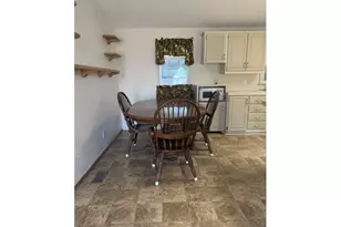 210 NE Fourth St, Irrigon, OR 97844 - Photo 3