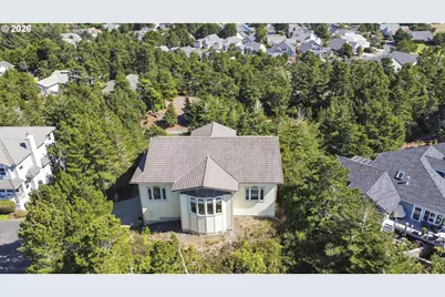 84 Sailors Ravine Ct, Florence, OR 97439 - Photo 3