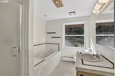 18525 NW Saint Helens Rd, Portland, OR 97231 - Photo 35