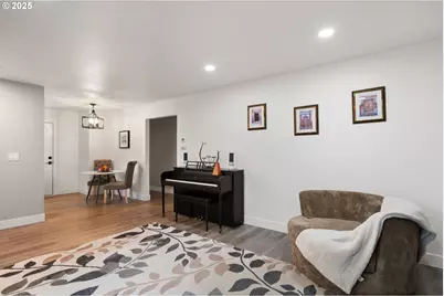 8019 SE Boise St, Portland, OR 97206 - Photo 11