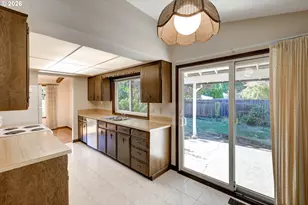 4605 NW Owyhee Ct, Portland, OR 97229 - Photo 17