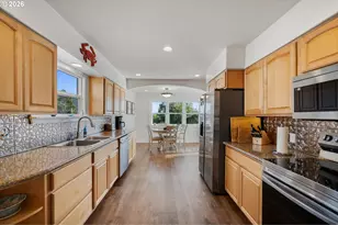 207 Cypress Ave, Garibaldi, OR 97118 - Photo 9