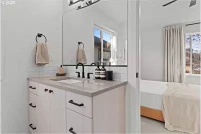 601 SE Spokane St, Portland, OR 97202 - Photo 33