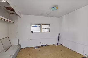 91319 Grinnell Ln, Coos Bay, OR 97420 - Photo 13