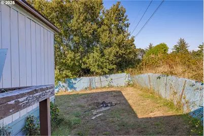 91319 Grinnell Ln, Coos Bay, OR 97420 - Photo 23