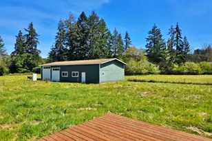 58497 Fairview Rd, Coquille, OR 97423 - Photo 3