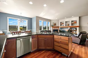 520 Tukwila Dr, Woodburn, OR 97071 - Photo 9