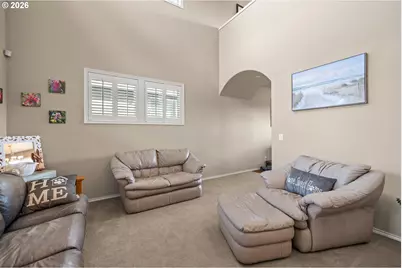 520 Tukwila Dr, Woodburn, OR 97071 - Photo 3