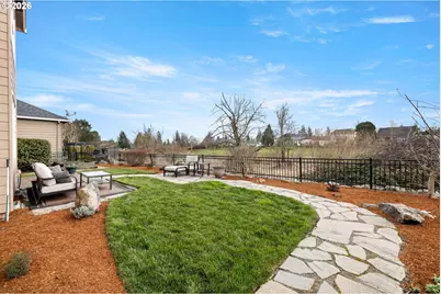 520 Tukwila Dr, Woodburn, OR 97071 - Photo 3