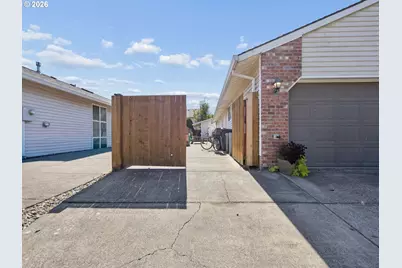 2174 Baines Blvd, Hubbard, OR 97032 - Photo 35
