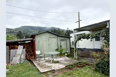 16345 Grootendorst Ln #2, Brookings, OR 97415 - Photo 13