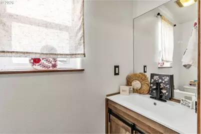 404 N Bridge St, Sheridan, OR 97378 - Photo 15