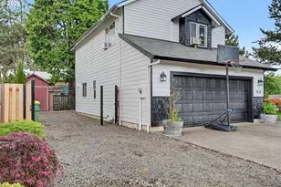 810 SE Locust St, Dundee, OR 97115 - Photo 5