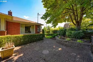 2196 Olive St, Eugene, OR 97405 - Photo 41