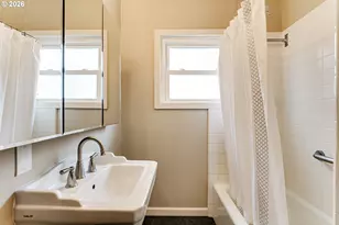 180 W 23rd Ave, Eugene, OR 97405 - Photo 15