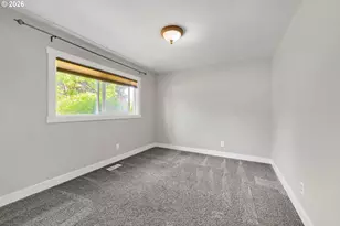 21130 SW Murphy St, Beaverton, OR 97078 - Photo 23