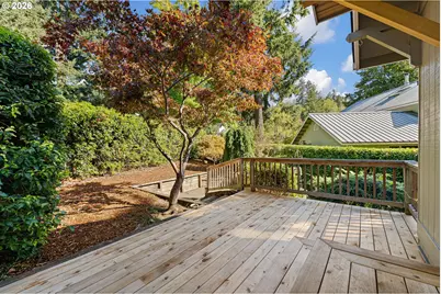 4482 Paddock Dr, Eugene, OR 97405 - Photo 35