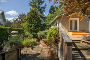 4482 Paddock Dr, Eugene, OR 97405 - Photo 39