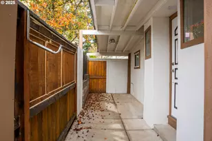 11803 SE Division St, Portland, OR 97266 - Photo 13