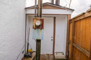 11803 SE Division St, Portland, OR 97266 - Photo 17