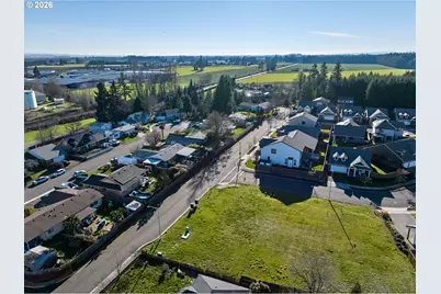 2589 N Lydia Loop, Hubbard, OR 97032 - Photo 3