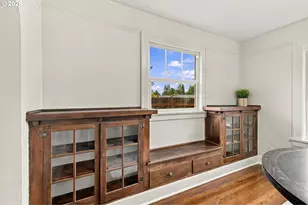 352 W M St, Springfield, OR 97477 - Photo 13
