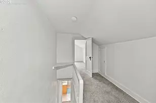 352 W M St, Springfield, OR 97477 - Photo 33