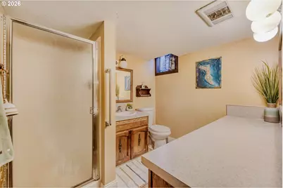 15820 NE Broadway, Portland, OR 97230 - Photo 17