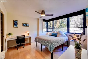 2020 SW Main St, Portland, OR 97205 - Photo 11