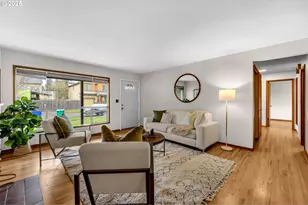 10416 NE Davis St, Portland, OR 97220 - Photo 5