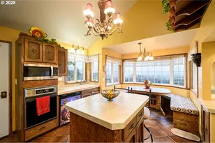 17120 NE Fairview Dr, Dundee, OR 97115 - Photo 7