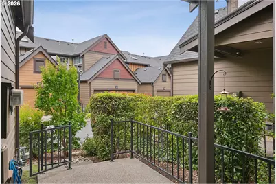 7382 NE Stonewater St, Hillsboro, OR 97124 - Photo 25