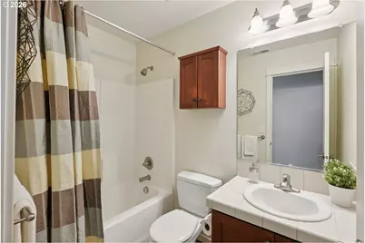 7382 NE Stonewater St, Hillsboro, OR 97124 - Photo 23
