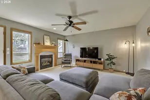 2764 NE Lindsey Dr, Hillsboro, OR 97124 - Photo 13