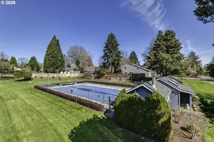 2764 NE Lindsey Dr, Hillsboro, OR 97124 - Photo 29