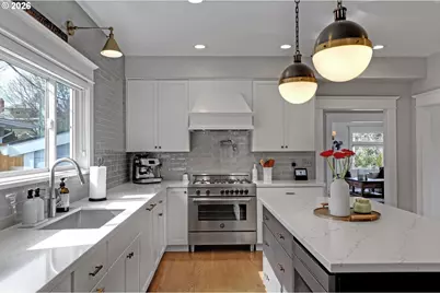 2610 NE Brazee St, Portland, OR 97212 - Photo 17