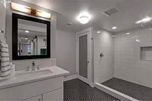 2610 NE Brazee St, Portland, OR 97212 - Photo 37