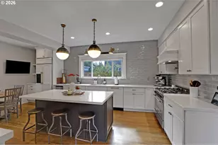 2610 NE Brazee St, Portland, OR 97212 - Photo 19