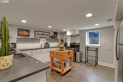 2610 NE Brazee St, Portland, OR 97212 - Photo 35