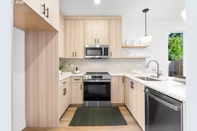 1243 SW Hume Ct, Portland, OR 97219 - Photo 7