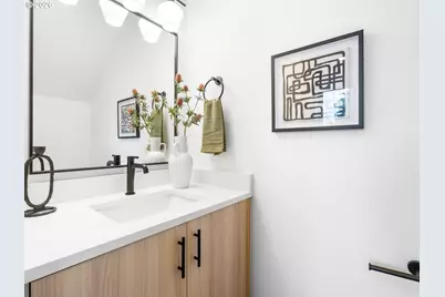 1243 SW Hume Ct, Portland, OR 97219 - Photo 9