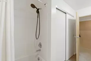 915 SE 35th Ave, Portland, OR 97214 - Photo 17